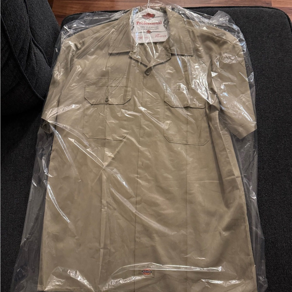 Men’s Dickies Khaki Work Uniform Set